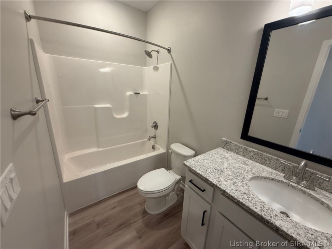Listing Image 10