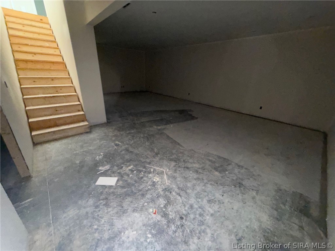 Listing Image 54