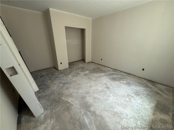 Listing Image 64