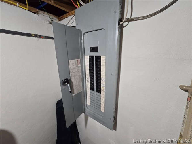 Listing Image 22