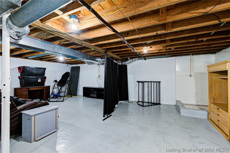 Listing Image 23