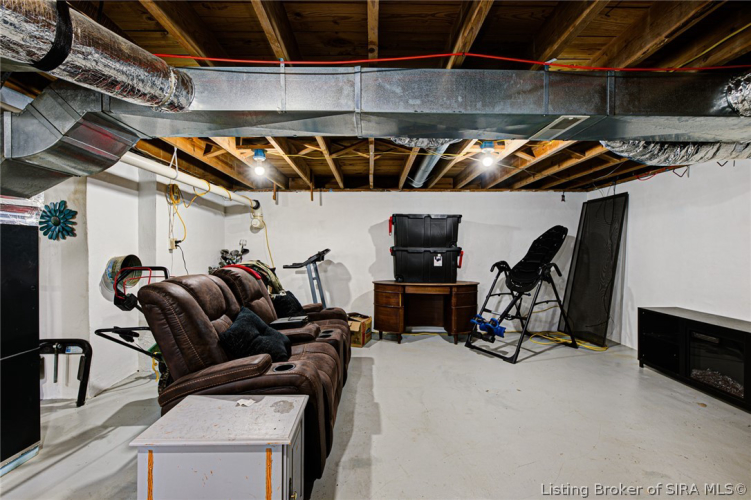Listing Image 24
