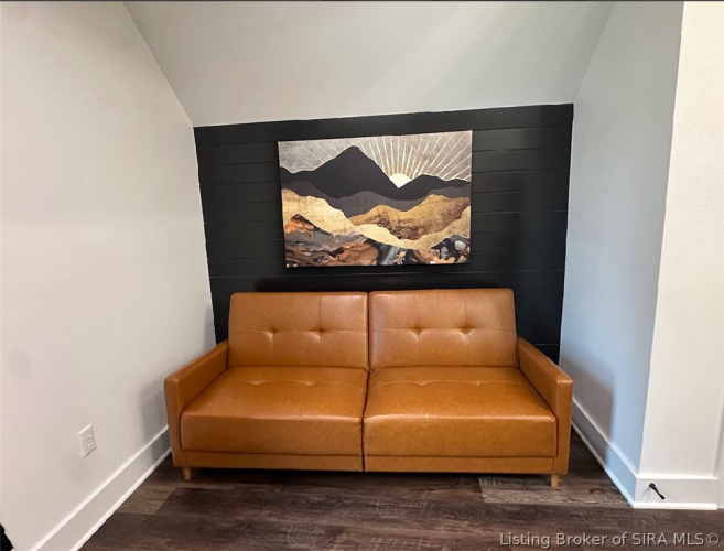 Listing Image 23