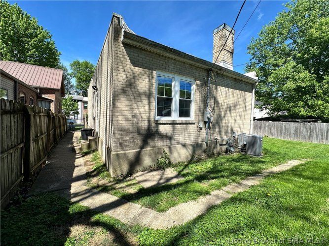 Listing Image 37