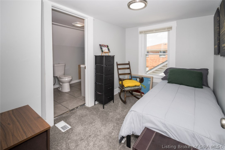 Listing Image 23