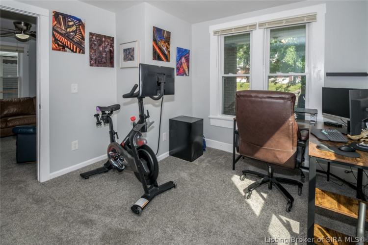 Listing Image 9