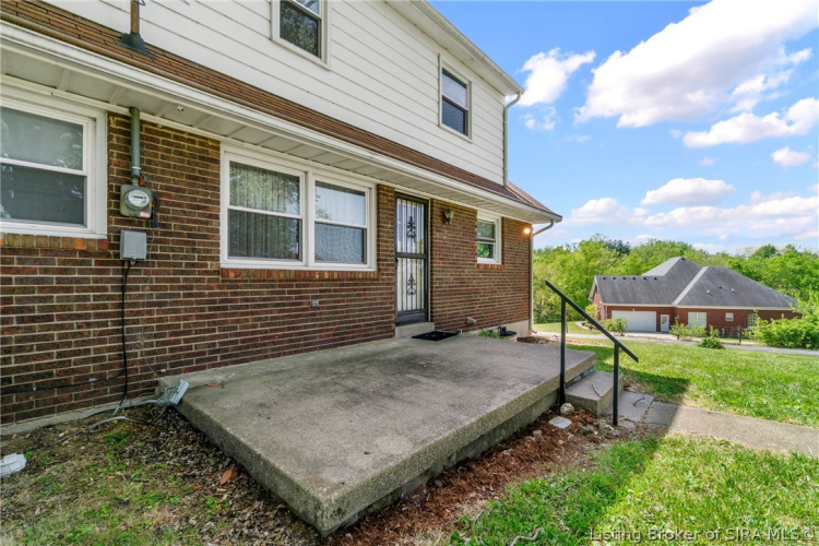 Listing Image 16