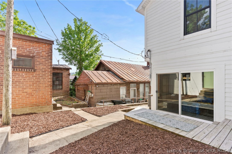 Listing Image 30