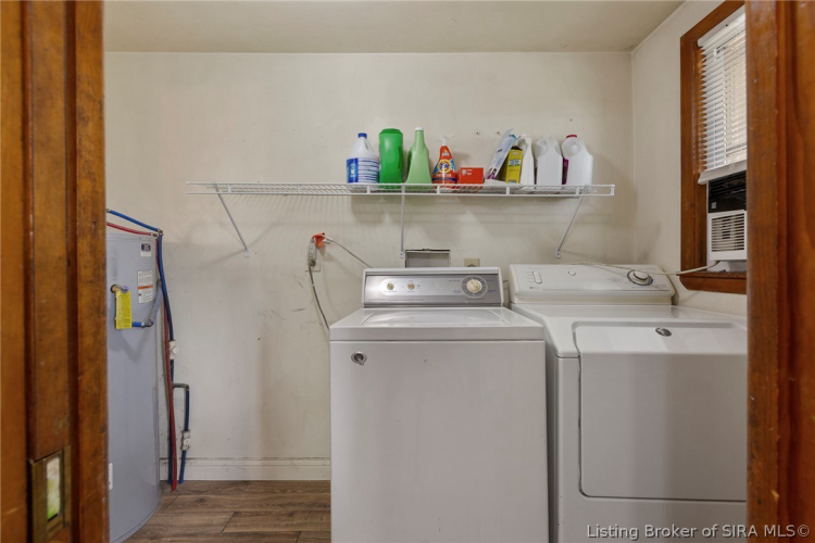 Listing Image 12