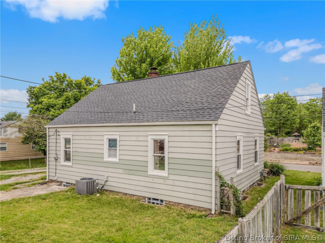 Listing Image 27
