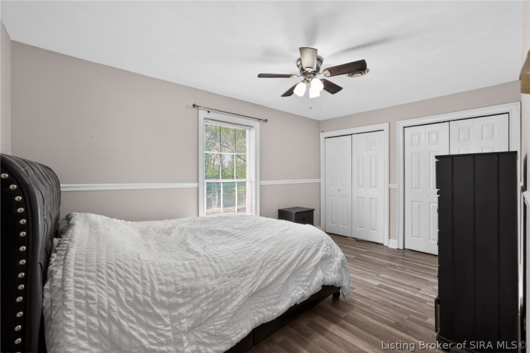 Listing Image 19