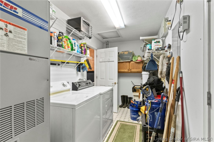 Listing Image 17