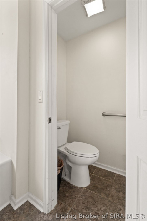 Listing Image 25