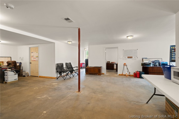 Listing Image 33