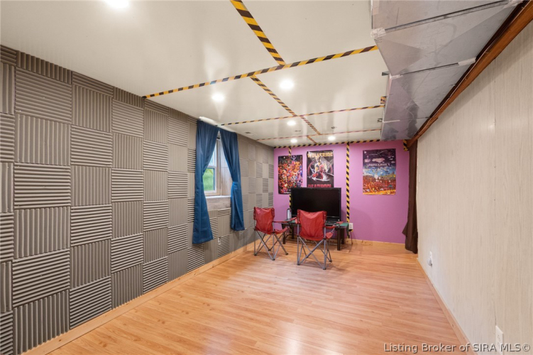 Listing Image 36