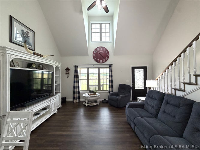 Listing Image 13
