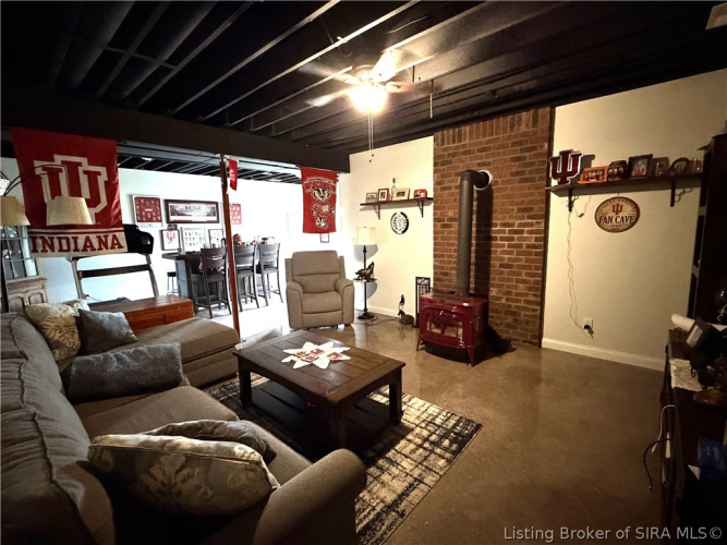 Listing Image 32