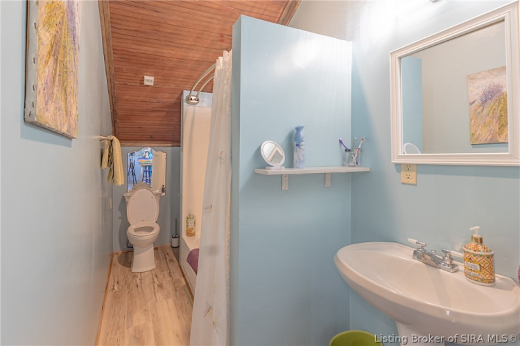 Listing Image 21