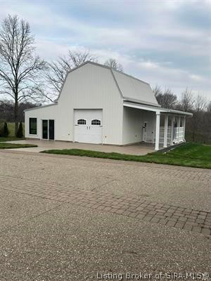 Listing Image 5