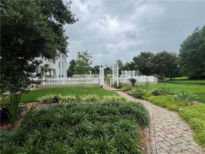 Listing Image 77