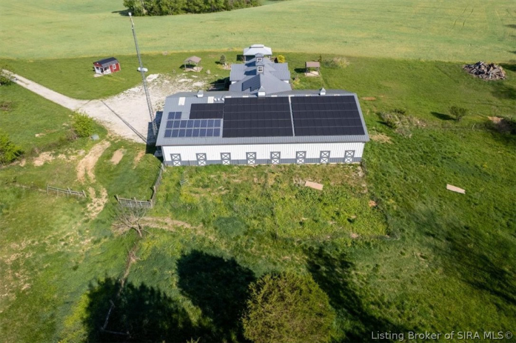 Listing Image 11