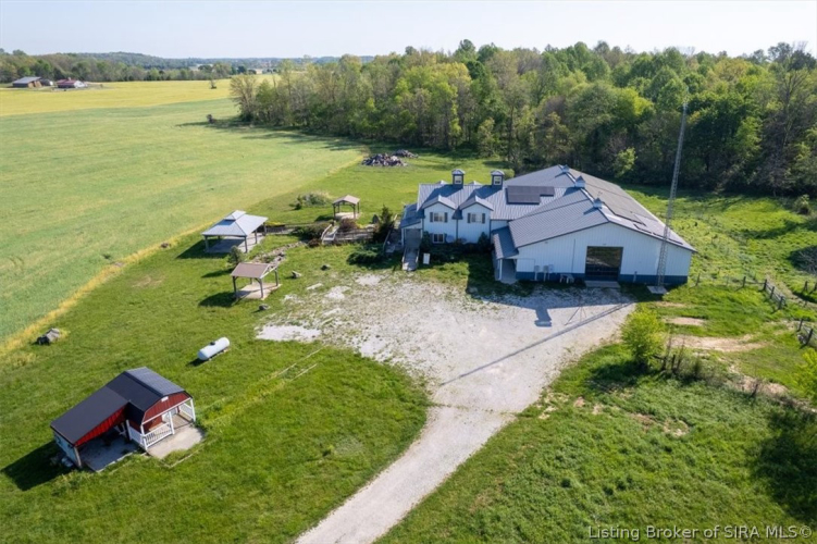 Listing Image 12