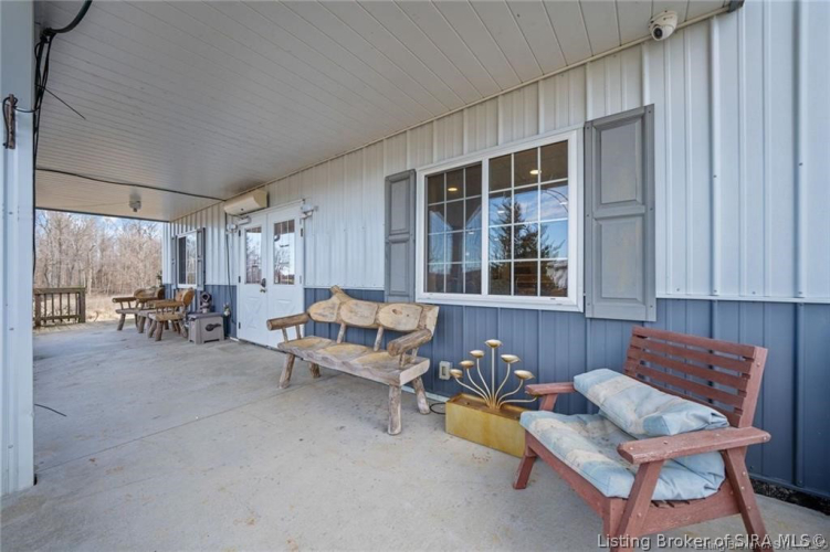 Listing Image 18