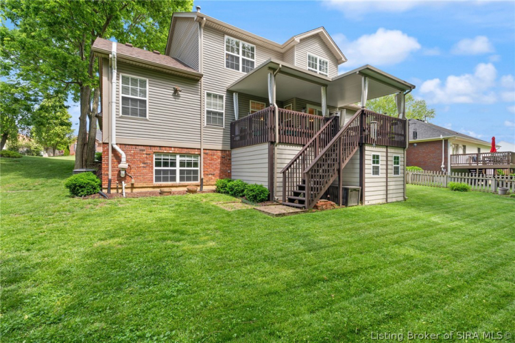 Listing Image 4