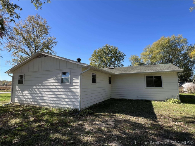 Listing Image 16