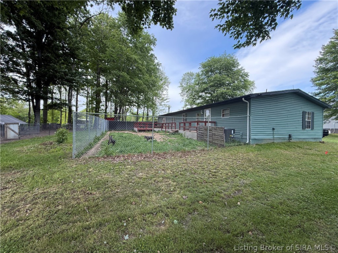 Listing Image 10