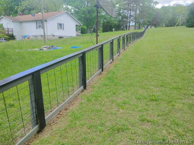 Listing Image 10
