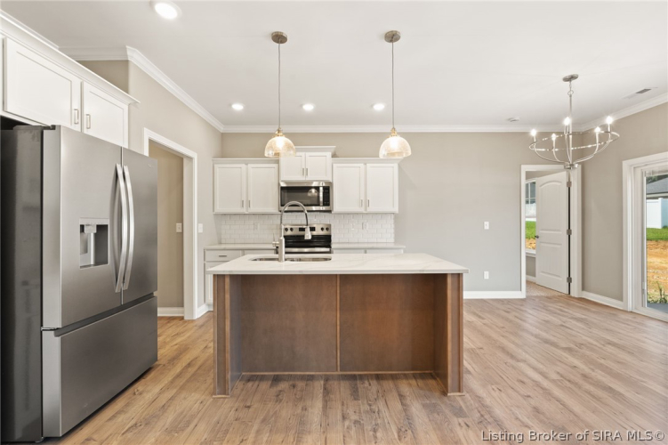 Listing Image 13