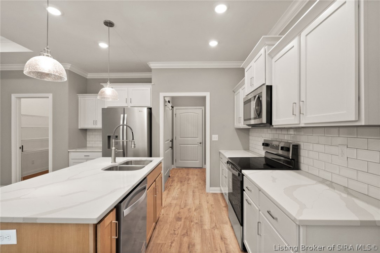 Listing Image 19