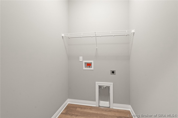 Listing Image 22