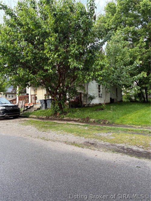 Listing Image 3