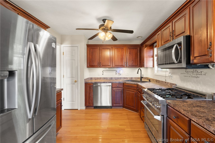 Listing Image 31