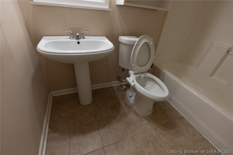 Listing Image 20