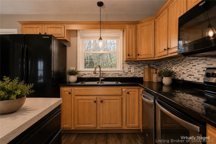 Listing Image 13