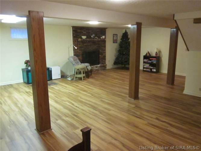 Listing Image 18
