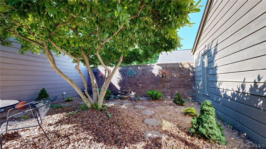 Listing Image 27