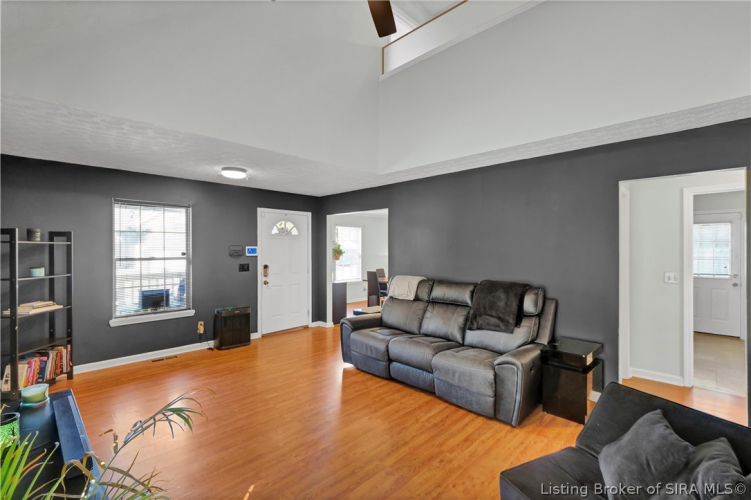 Listing Image 14