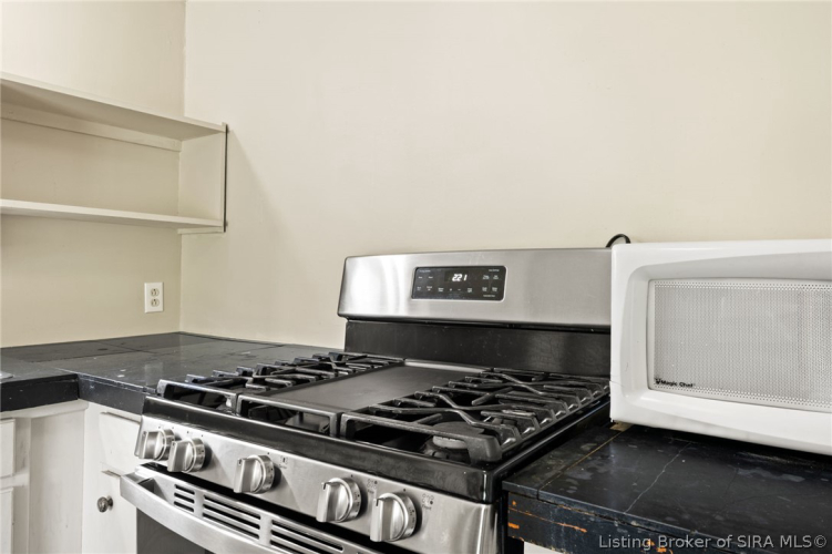 Listing Image 20