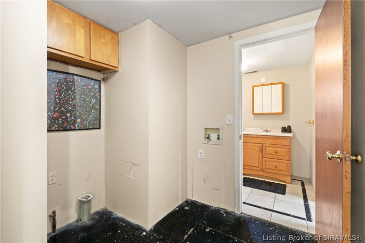 Listing Image 25