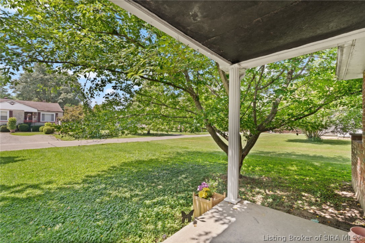 Listing Image 5