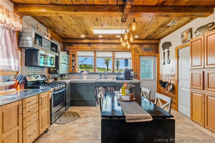 Listing Image 16