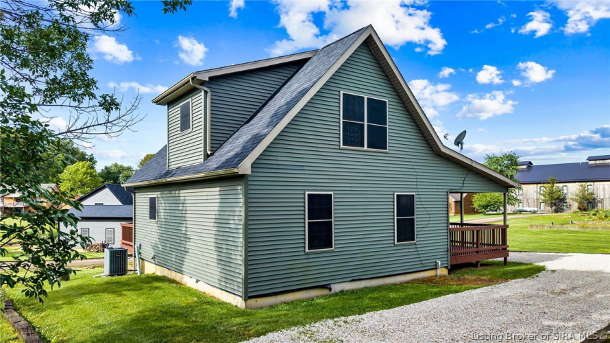 Listing Image 6