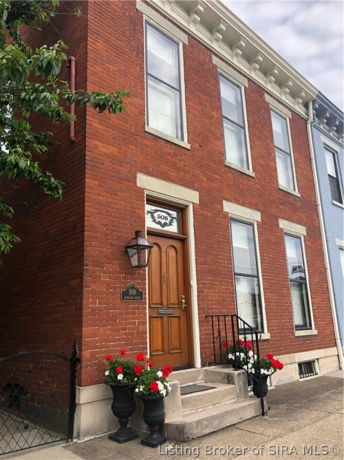 Listing Image 4