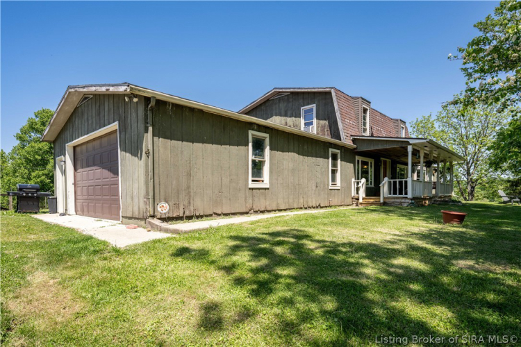 Listing Image 4