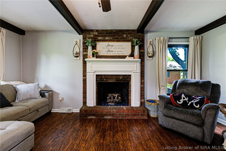Listing Image 18