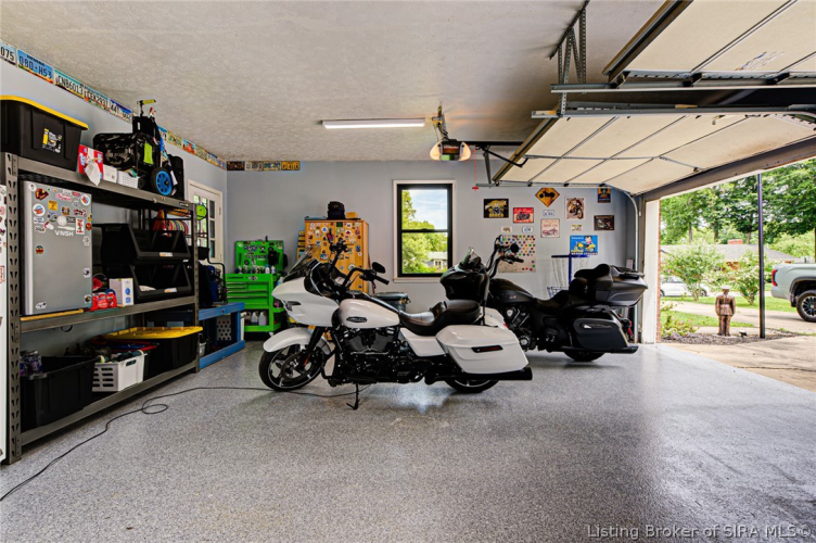 Listing Image 44
